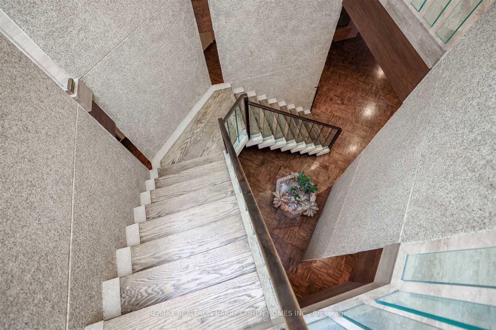 14 Park Lane Circle thumbnail 13