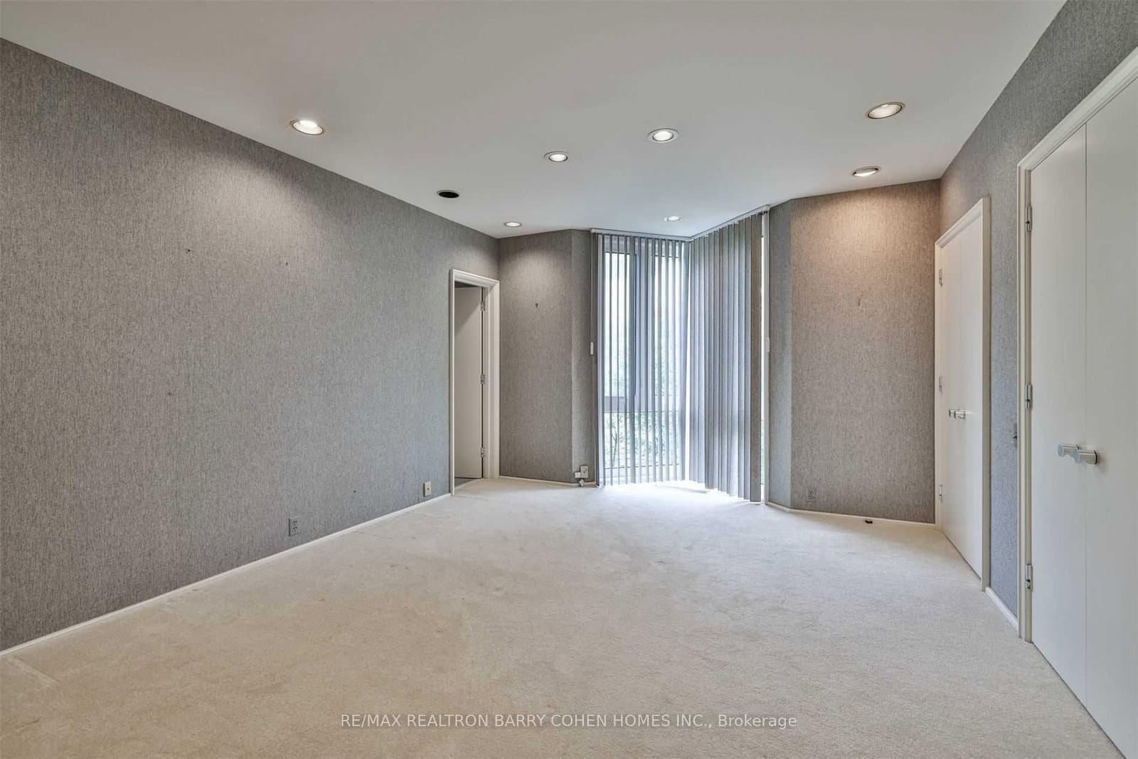14 Park Lane Circle thumbnail 26