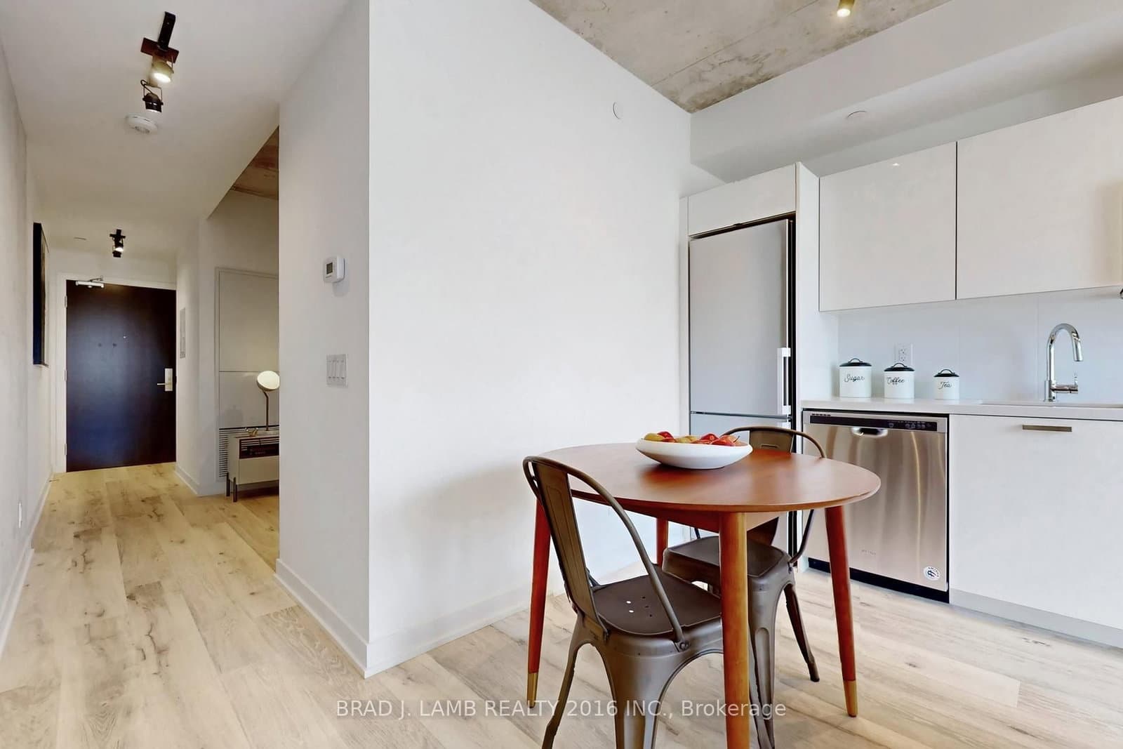 55 Ontario Street, Unit 718 thumbnail 8