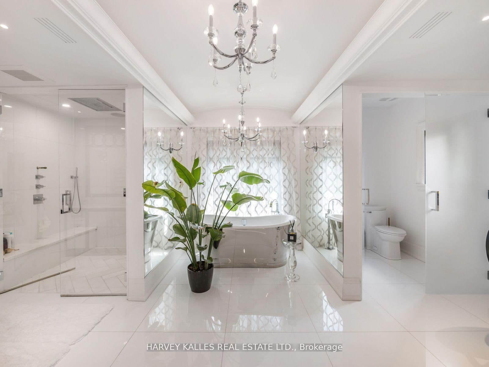 327 Cortleigh Boulevard thumbnail 19