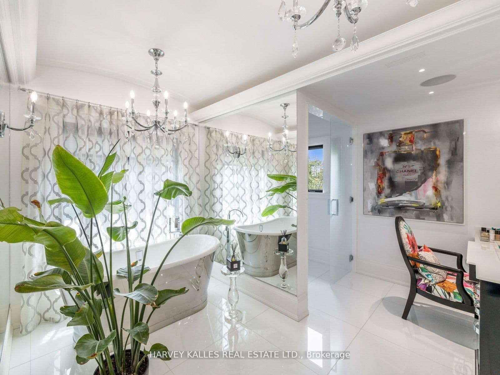 327 Cortleigh Boulevard thumbnail 22