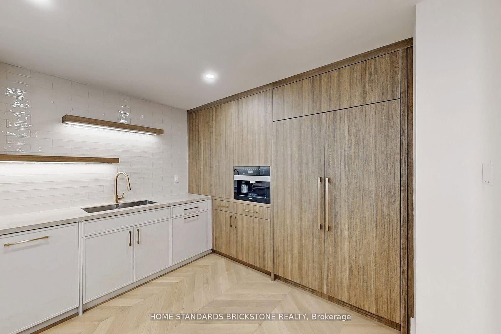 110 Bloor Street W, Unit 1009 thumbnail 12