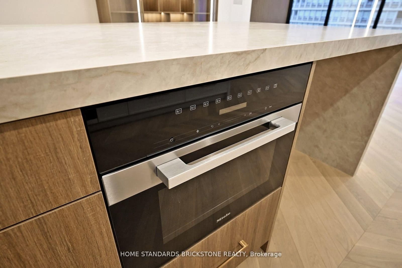 110 Bloor Street W, Unit 1009 thumbnail 15