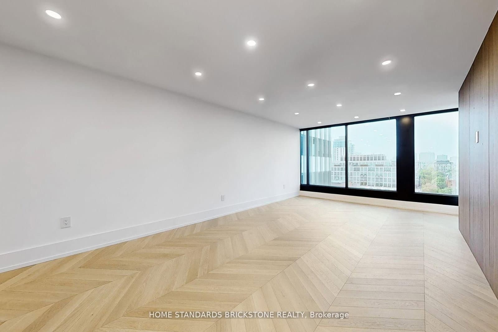 110 Bloor Street W, Unit 1009 thumbnail 16