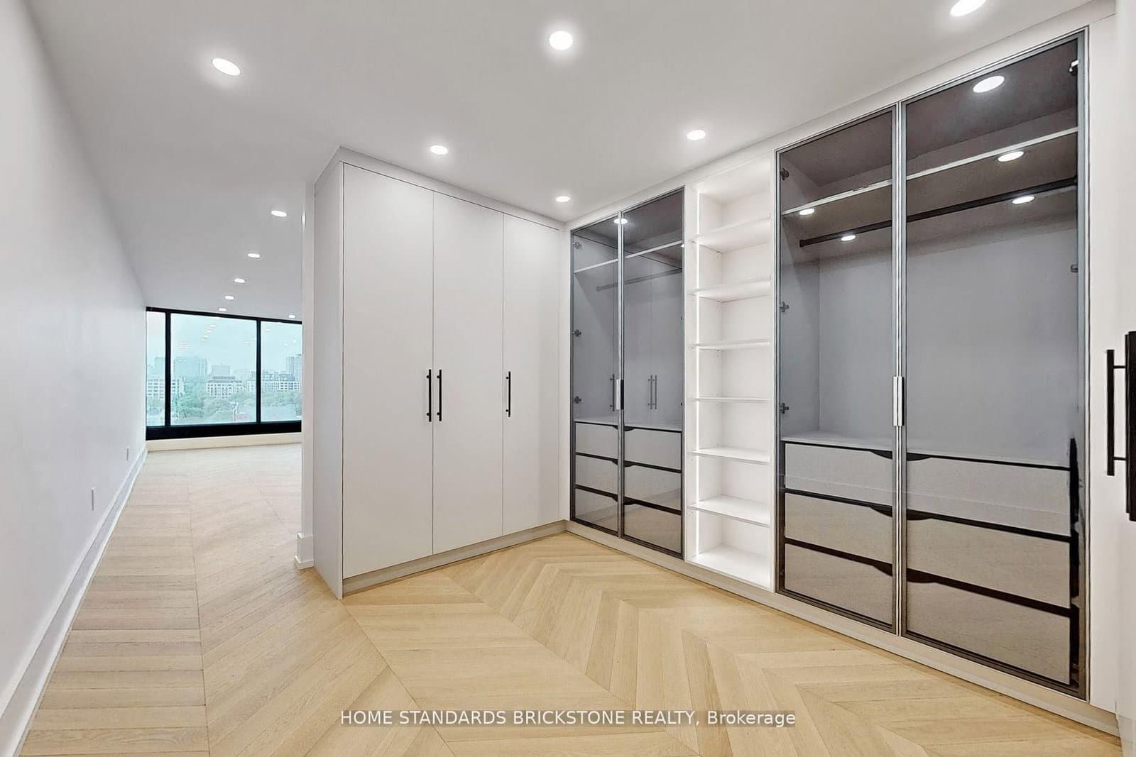 110 Bloor Street W, Unit 1009 thumbnail 22