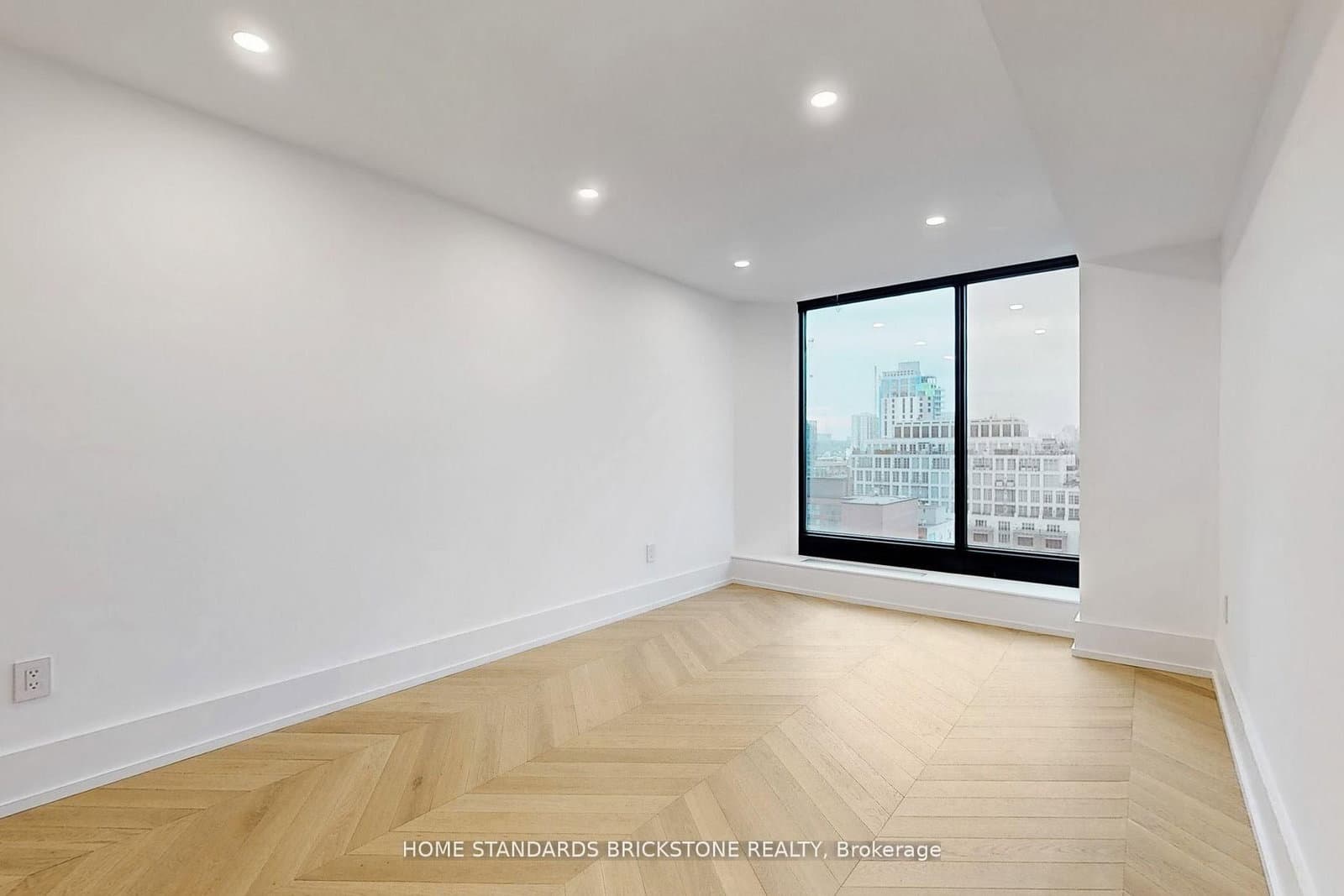 110 Bloor Street W, Unit 1009 thumbnail 27