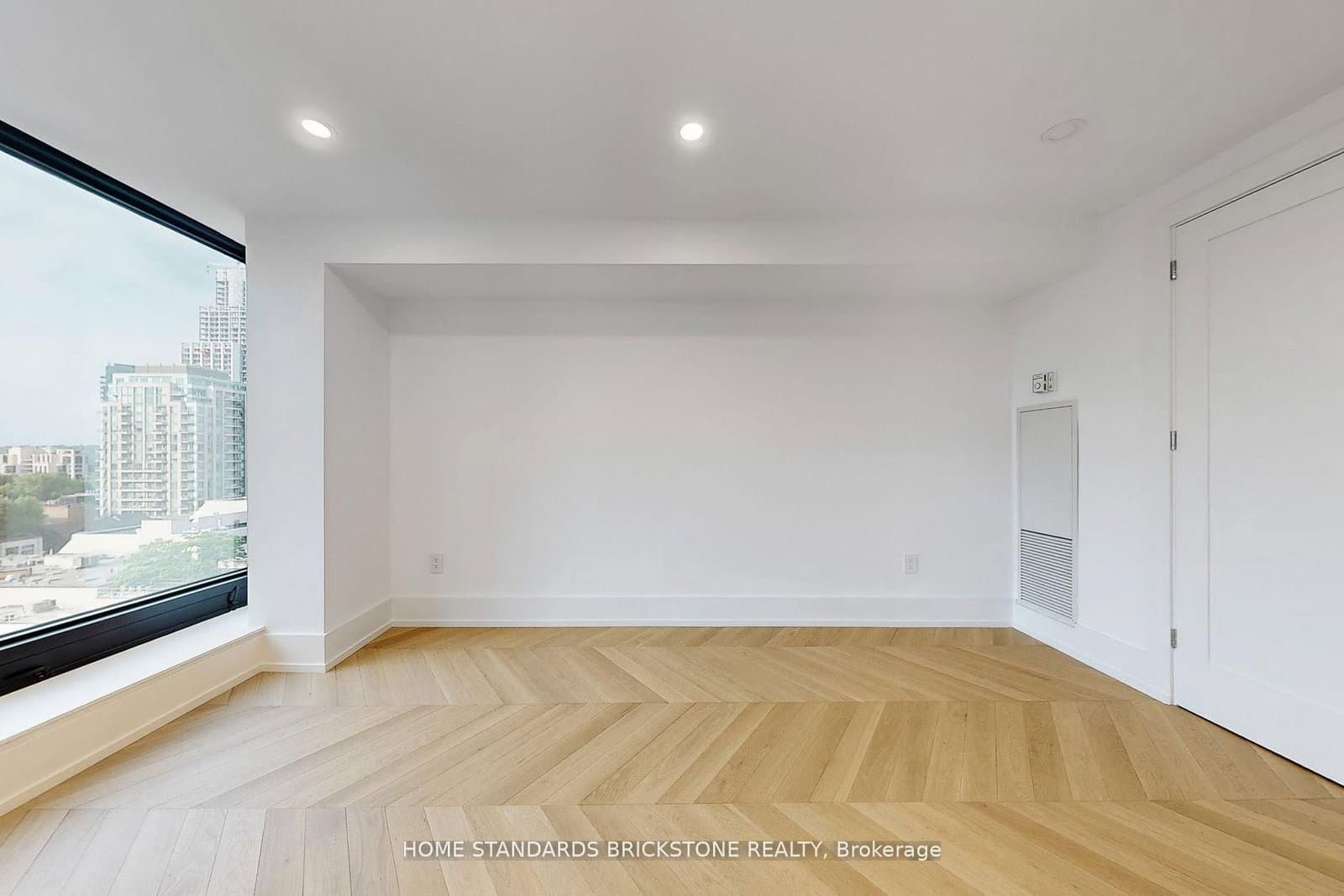 110 Bloor Street W, Unit 1009 thumbnail 28