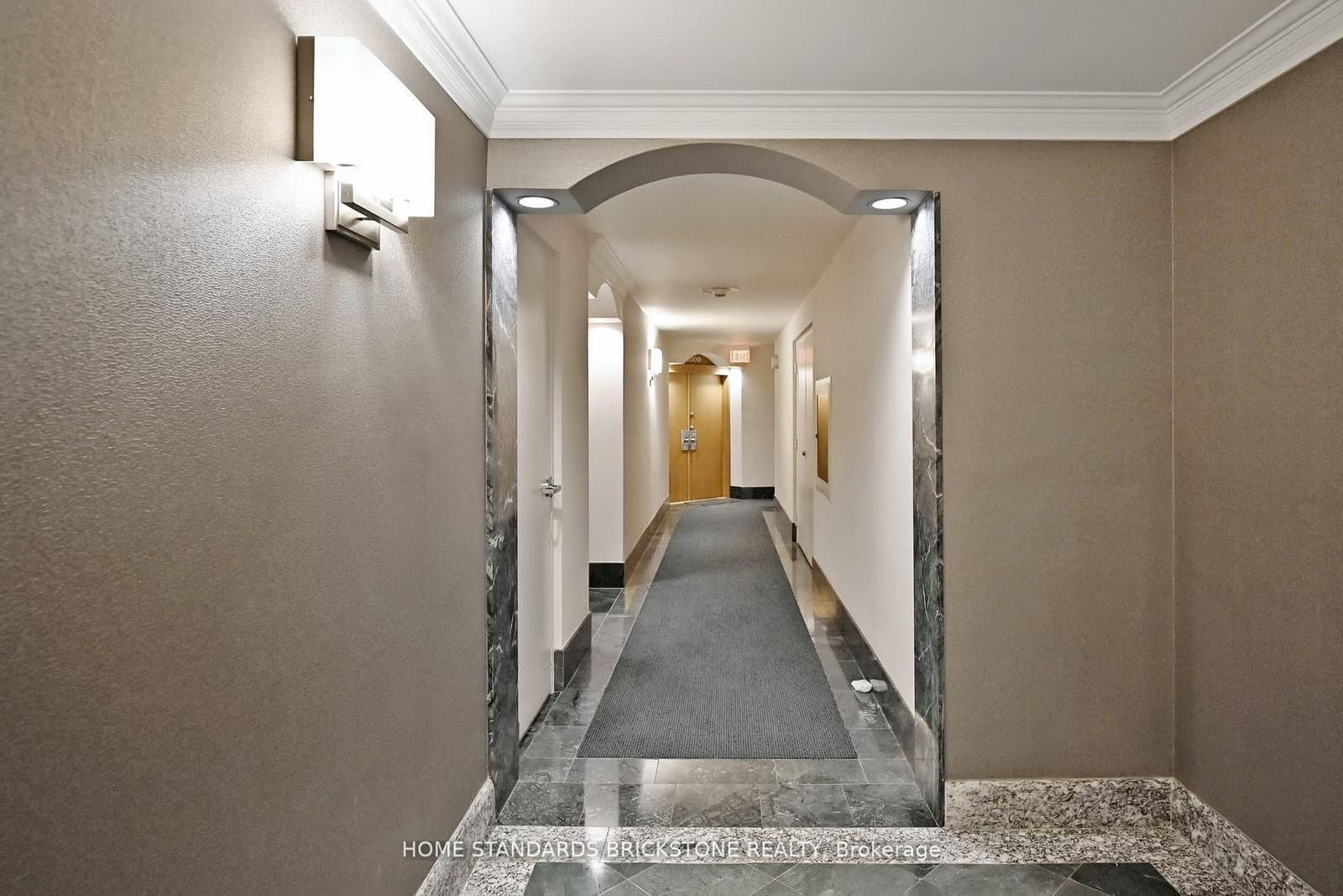 110 Bloor Street W, Unit 1009 thumbnail 44