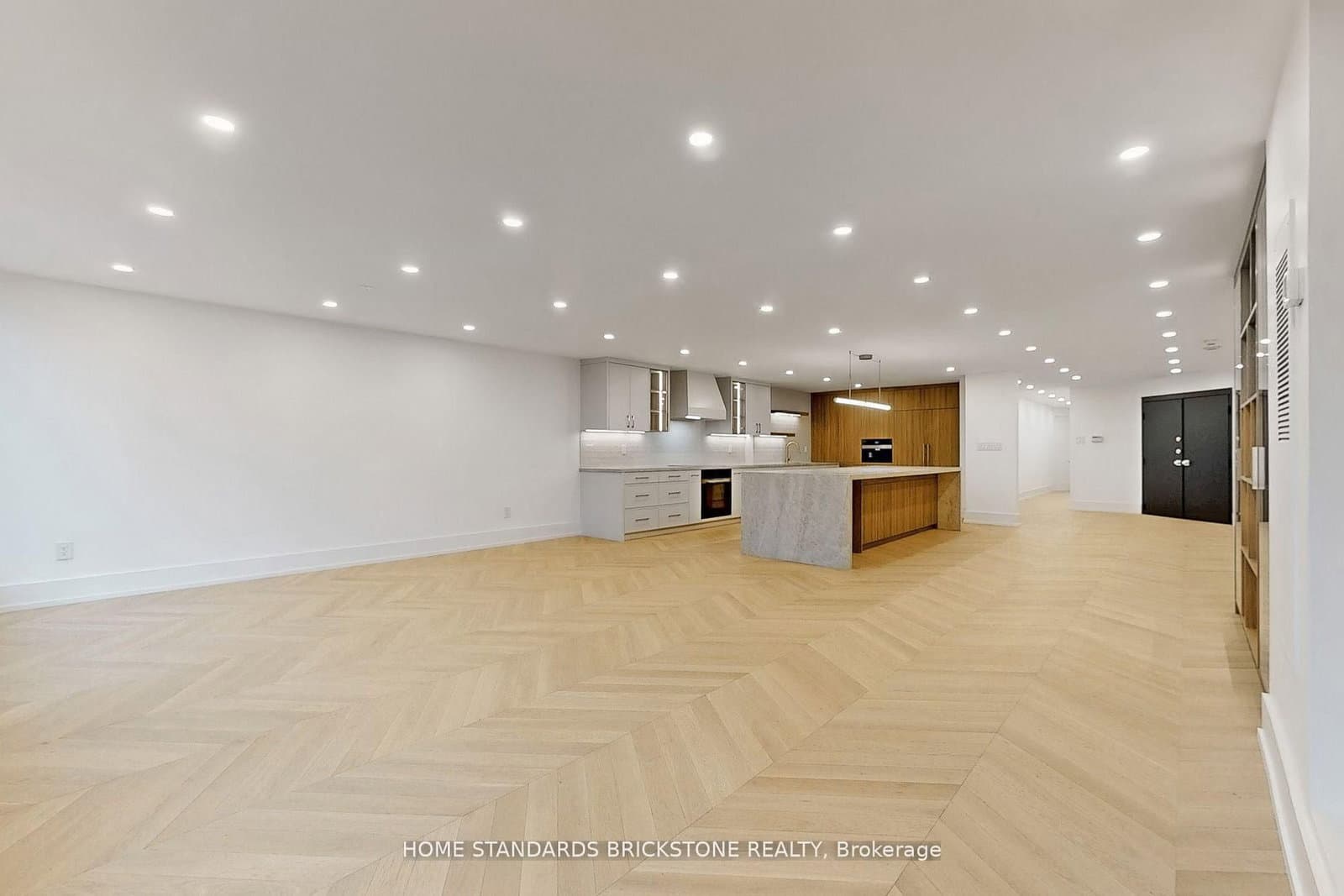 110 Bloor Street W, Unit 1009 thumbnail 5
