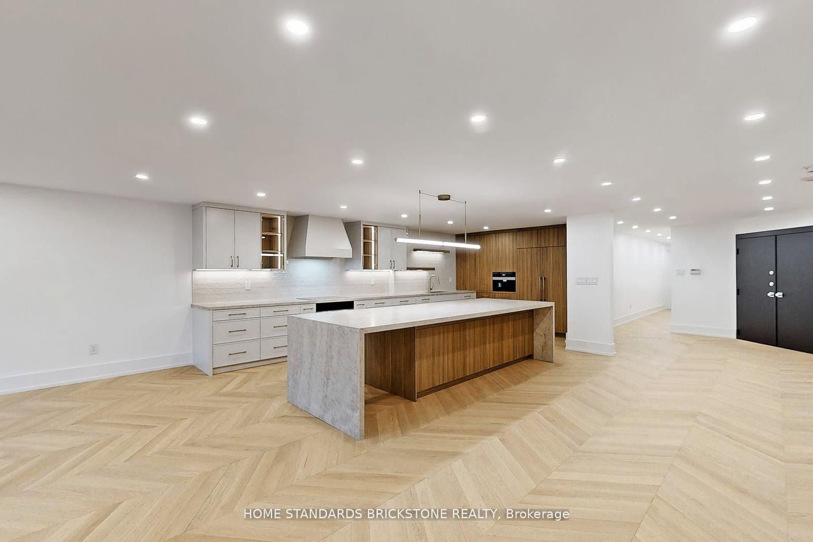 110 Bloor Street W, Unit 1009 thumbnail 9
