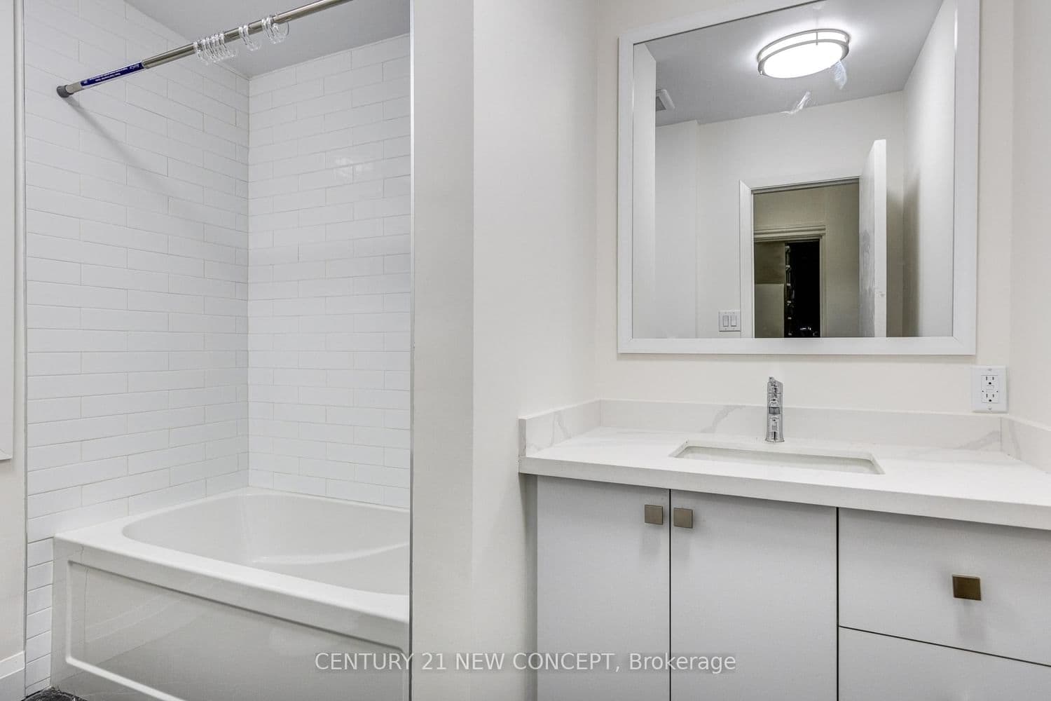 295 Queen Street E, Unit 2nd Floor thumbnail 25