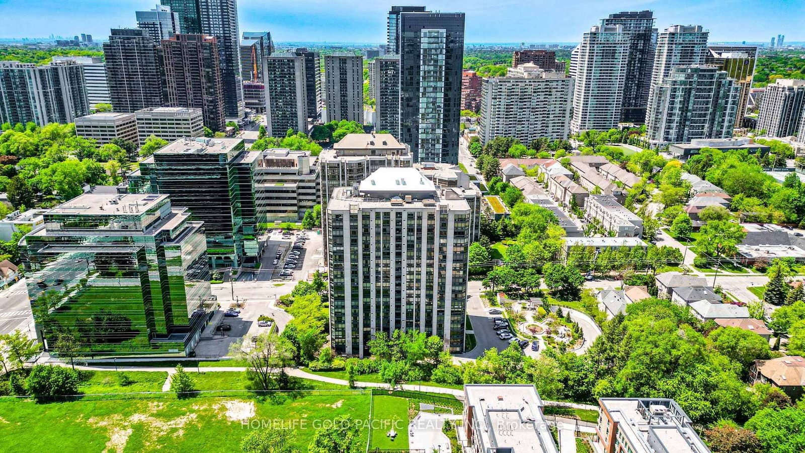 5 Kenneth Avenue, Unit 907 thumbnail 3