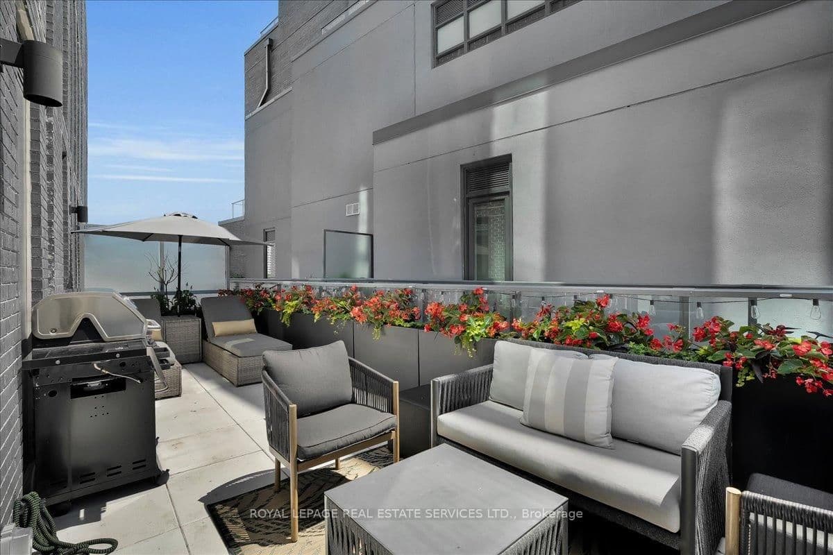 1 Hillsdale Avenue W, Unit 706 thumbnail 23