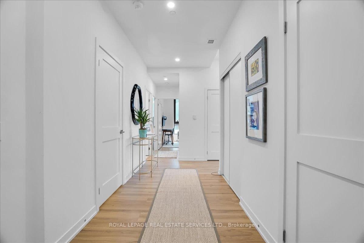 1 Hillsdale Avenue W, Unit 706 thumbnail 34