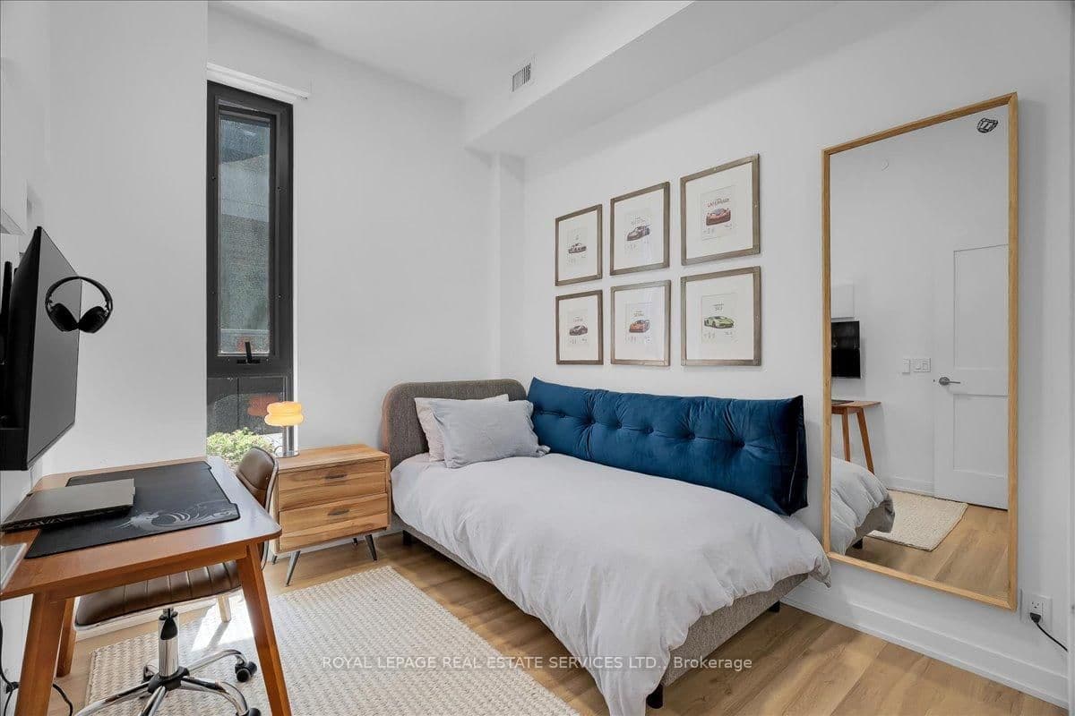 1 Hillsdale Avenue W, Unit 706 thumbnail 39
