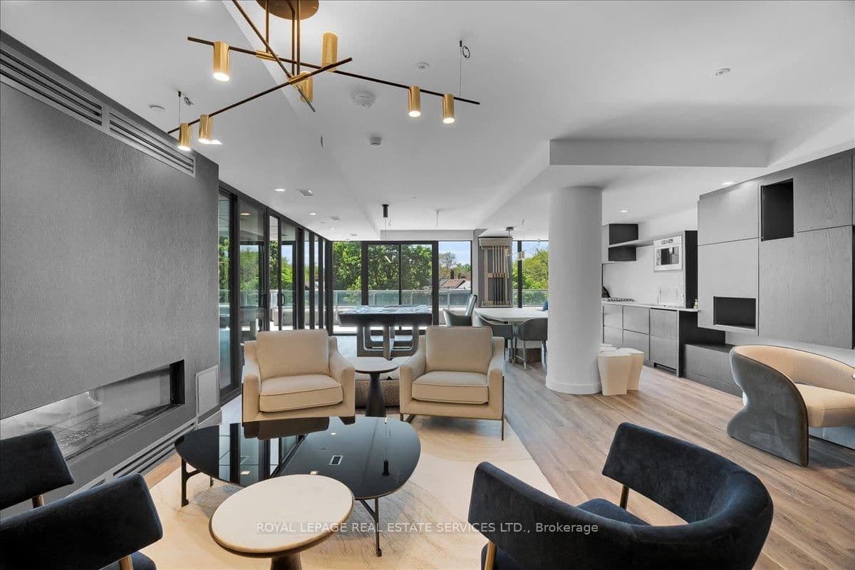 1 Hillsdale Avenue W, Unit 706 thumbnail 45