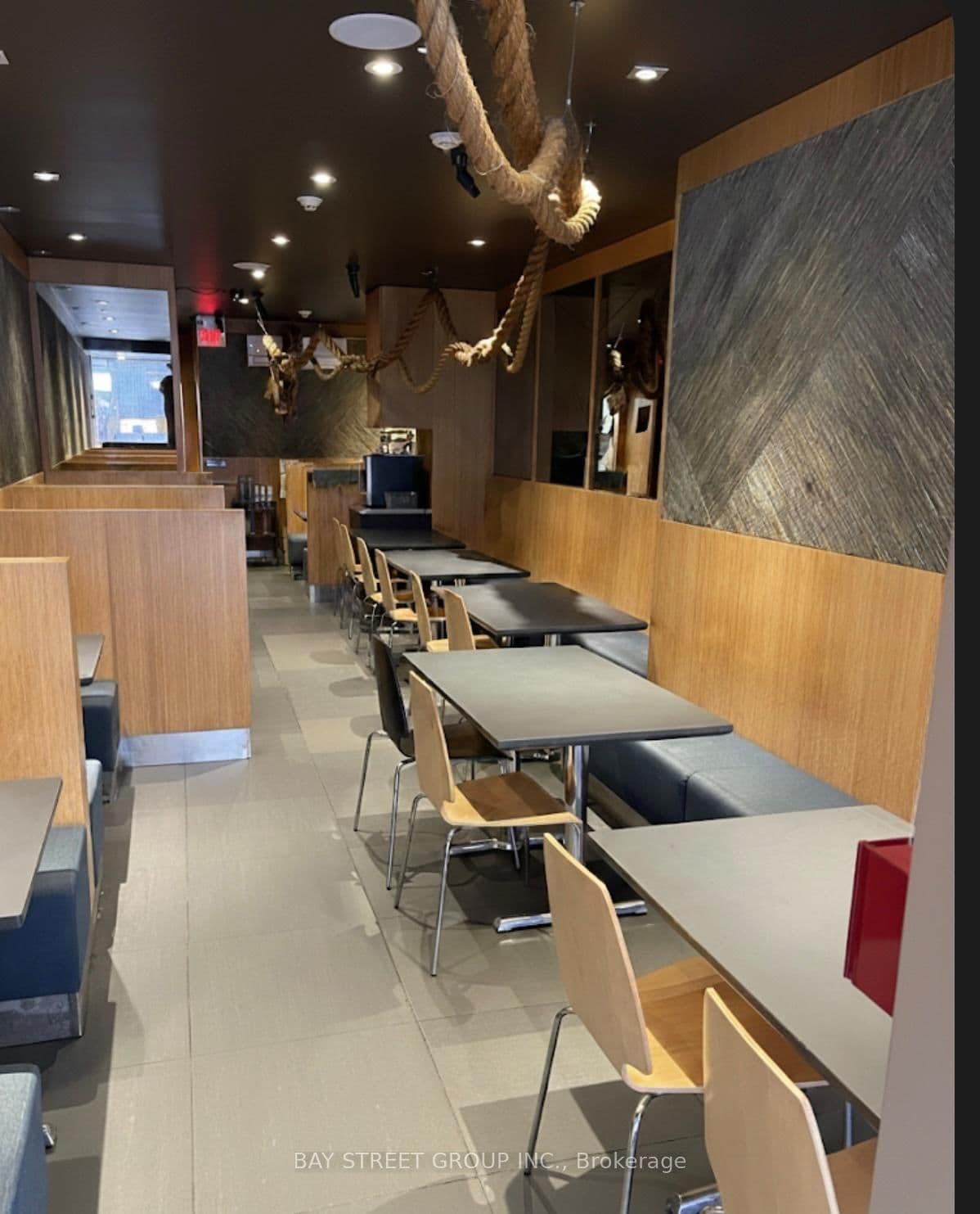650 YONGE Street - Image 1