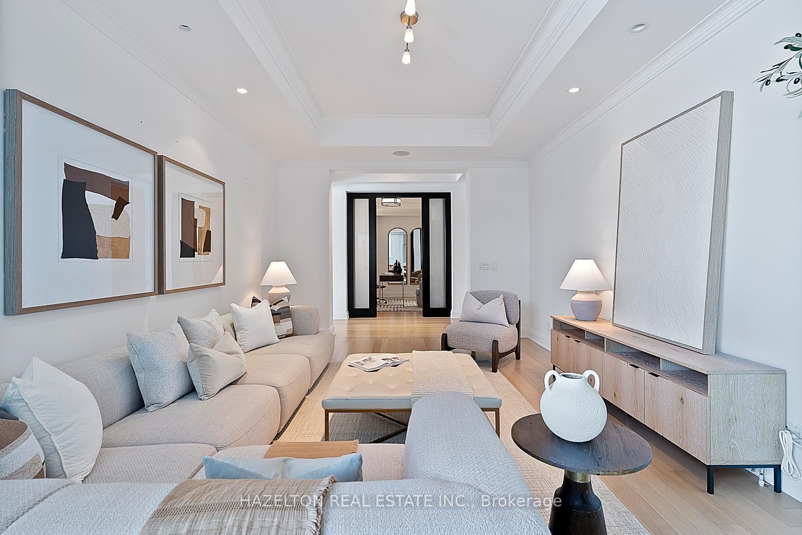 206 Bloor Street W, Unit 1402 thumbnail 19