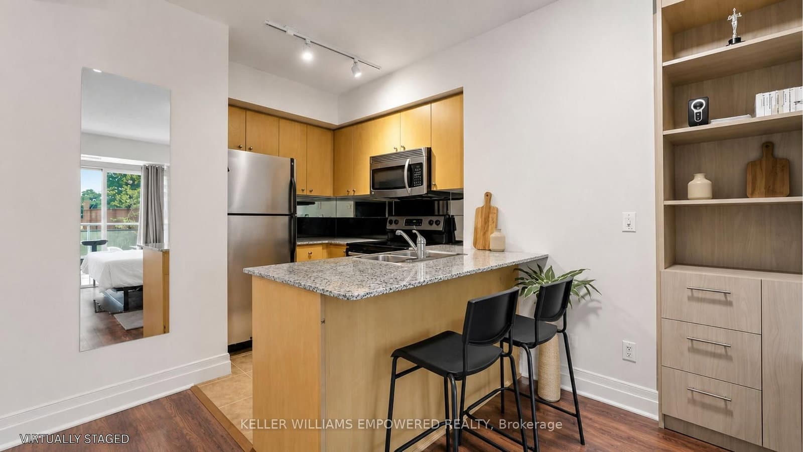 8 Scollard Street, Unit 311 thumbnail 14
