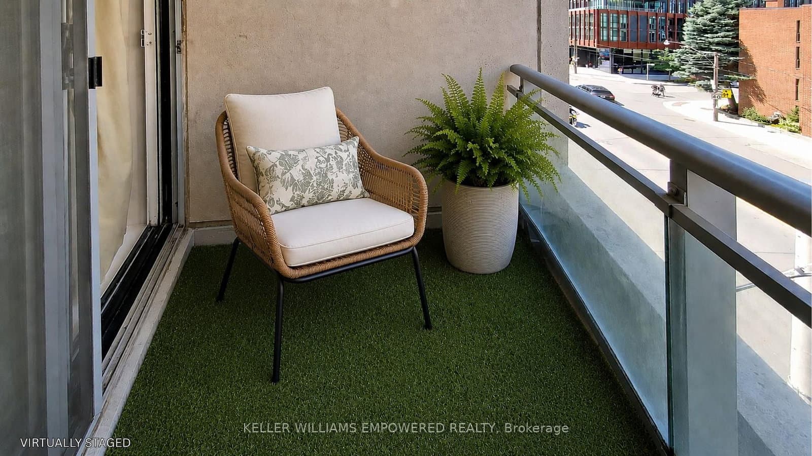 8 Scollard Street, Unit 311 thumbnail 22