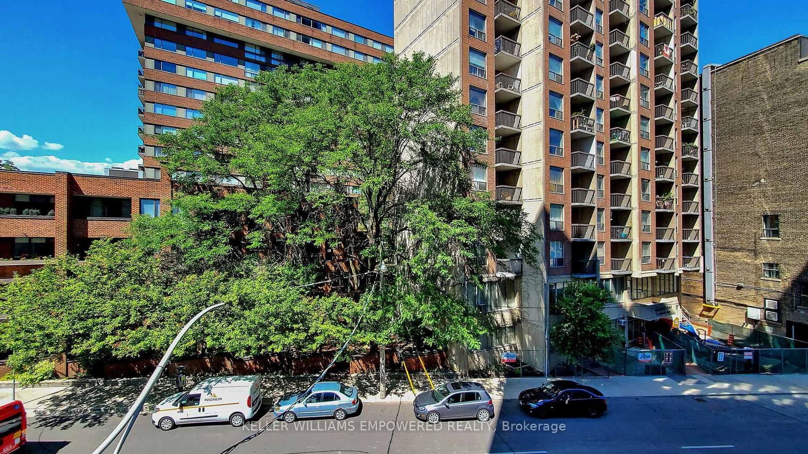 8 Scollard Street, Unit 311 thumbnail 23