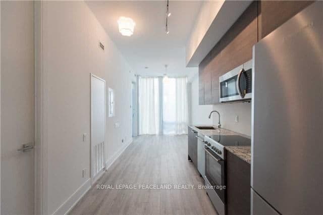 28 Wellesley Street E, Unit 3604 thumbnail 3