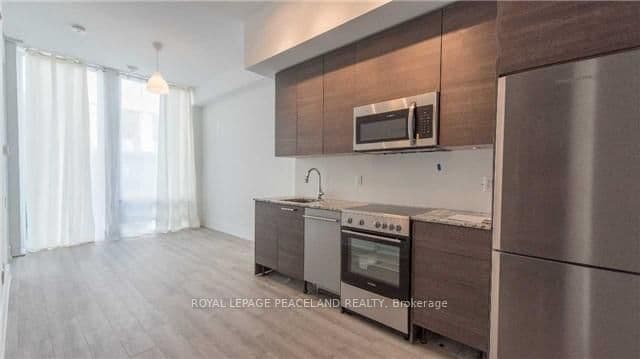 28 Wellesley Street E, Unit 3604 thumbnail 4