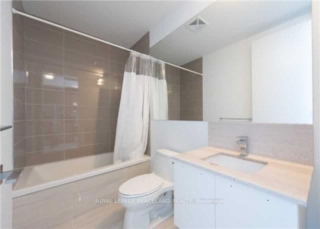 28 Wellesley Street E, Unit 3604 thumbnail 9