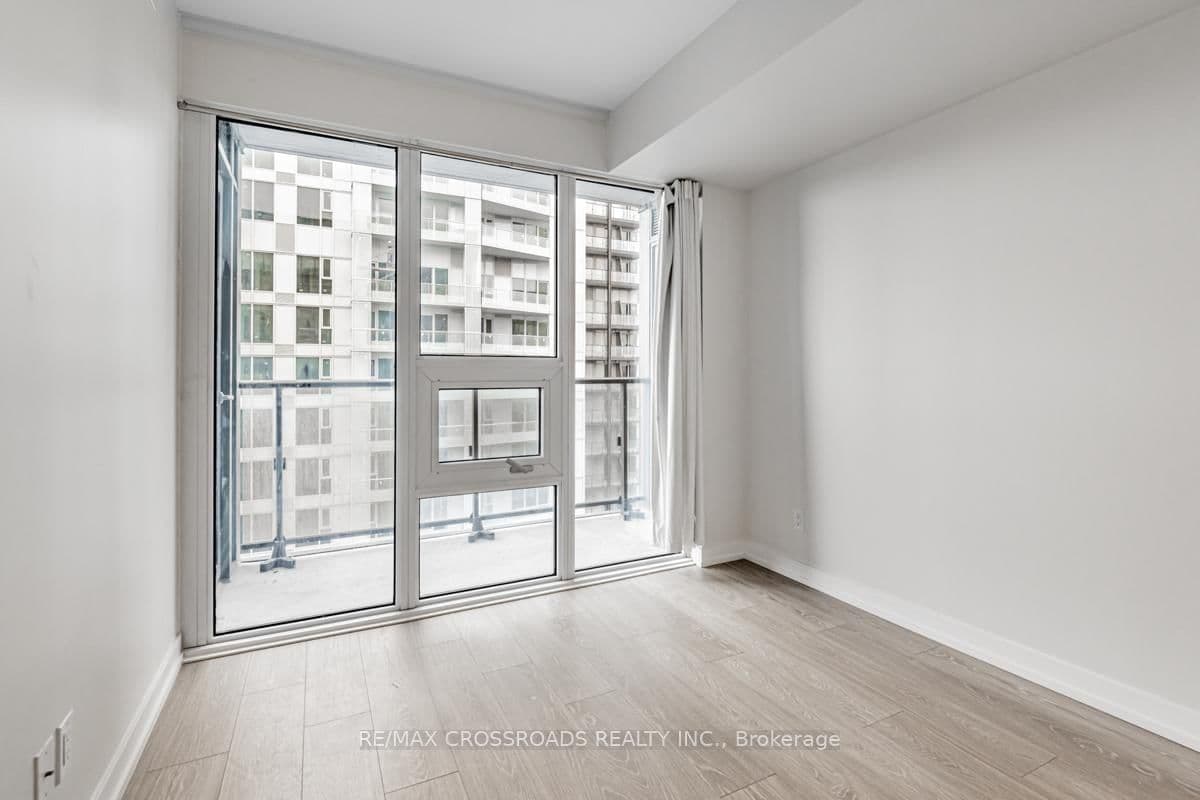 19 Western Battery Road, Unit 3222 thumbnail 15