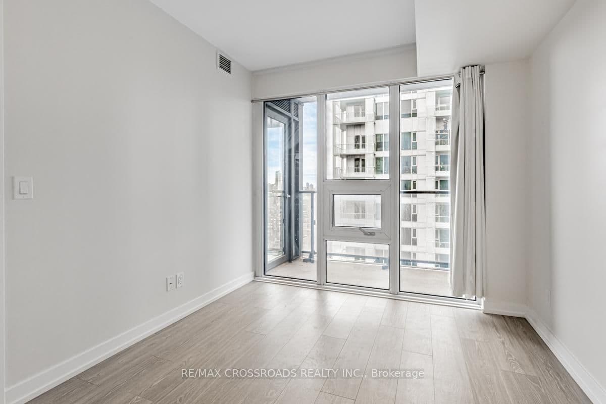 19 Western Battery Road, Unit 3222 thumbnail 16
