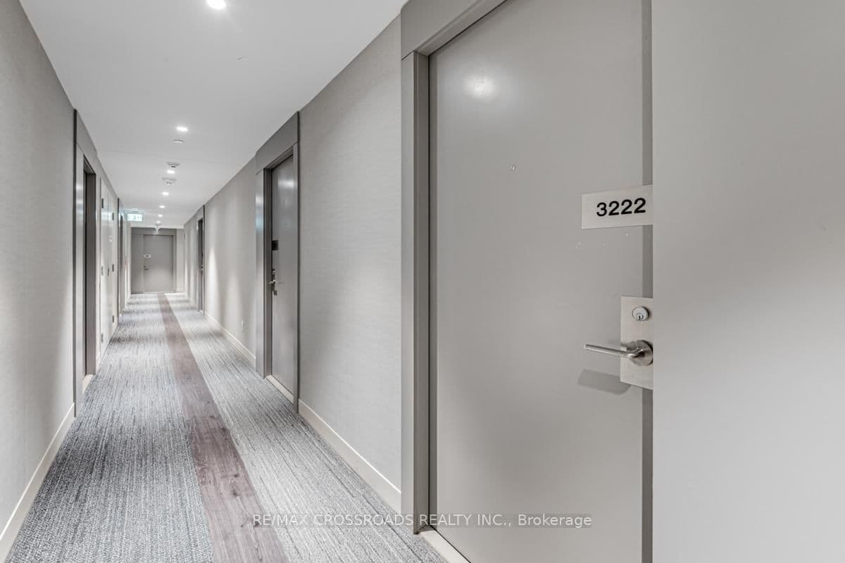 19 Western Battery Road, Unit 3222 thumbnail 3