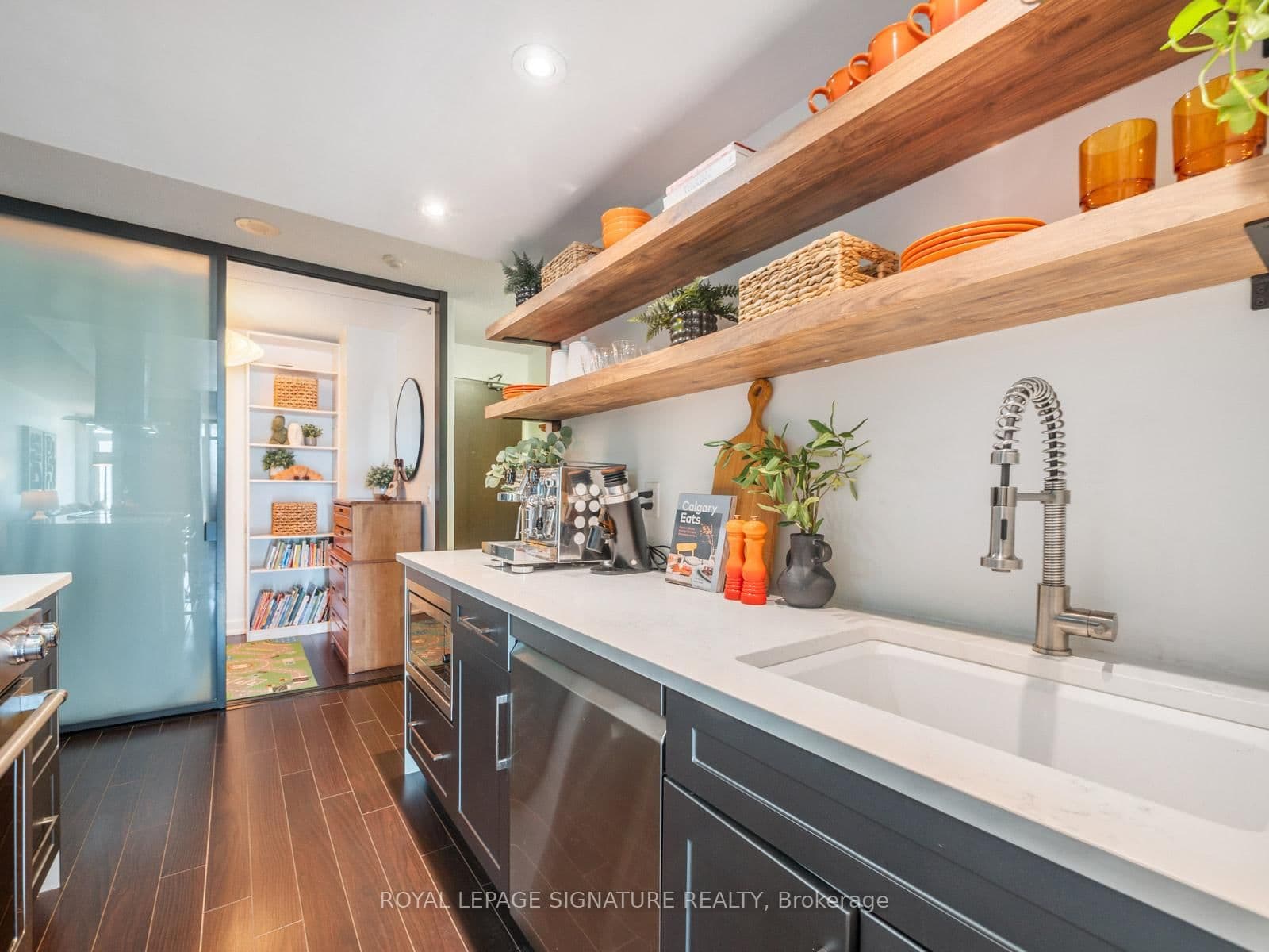 38 Dan Leckie Way, Unit 1109 thumbnail 13