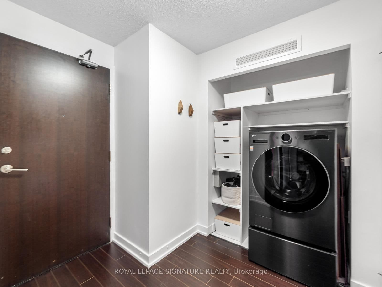 38 Dan Leckie Way, Unit 1109 thumbnail 33