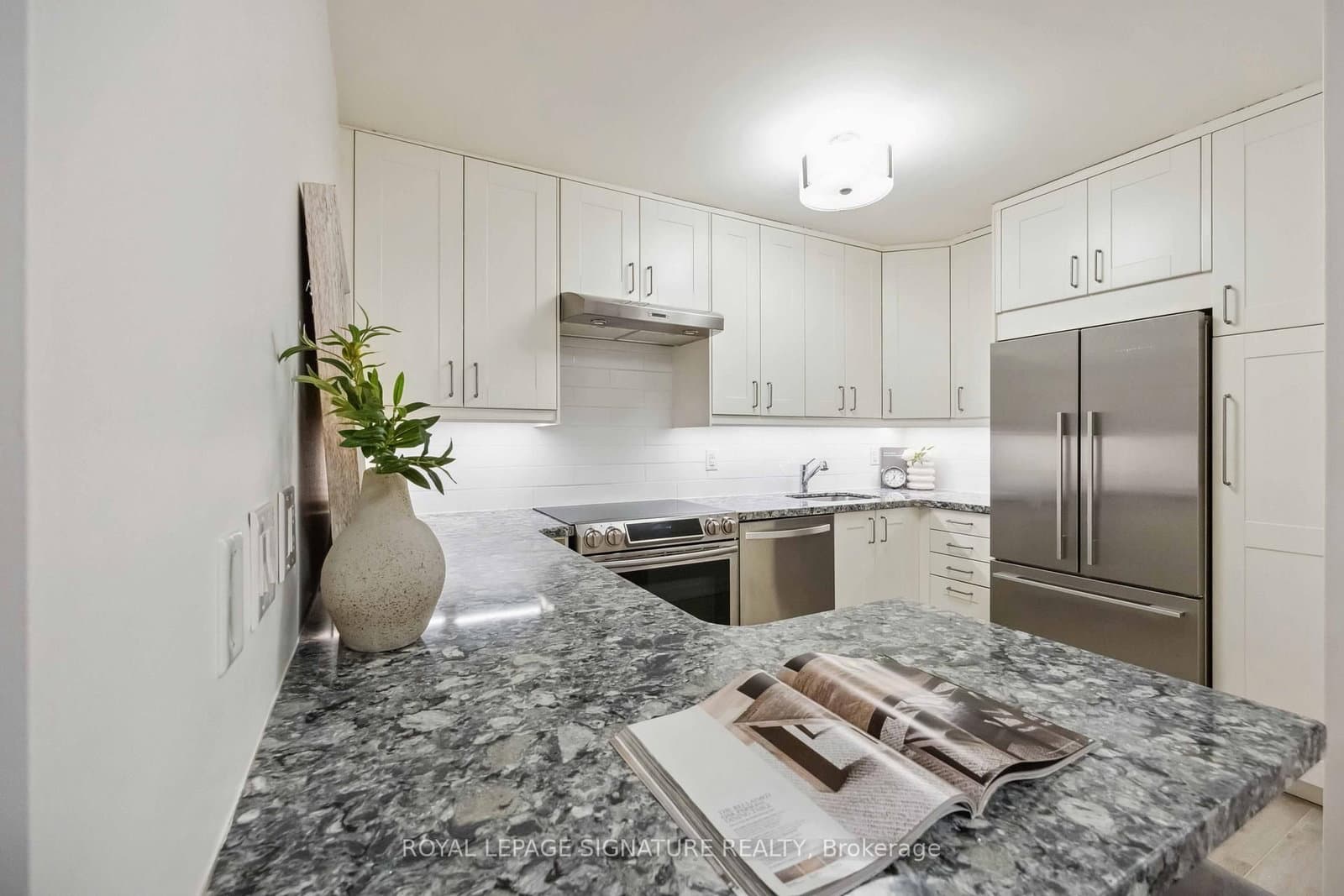 212 St. George Street, Unit 201 thumbnail 12