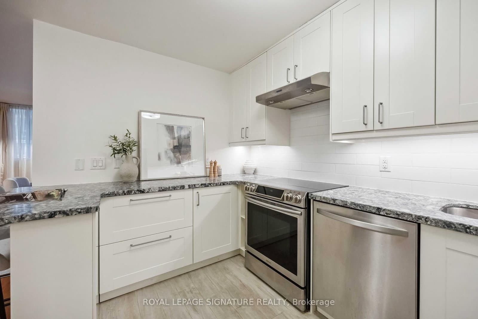 212 St. George Street, Unit 201 thumbnail 13