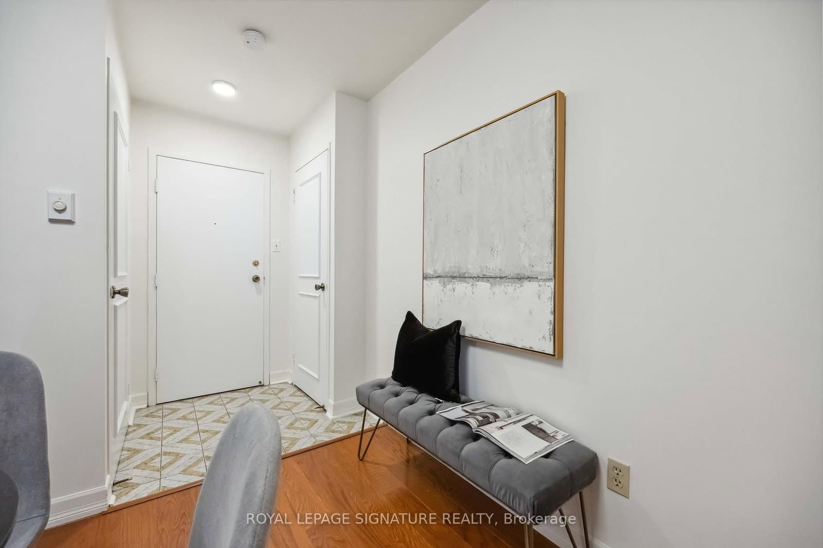 212 St. George Street, Unit 201 thumbnail 2
