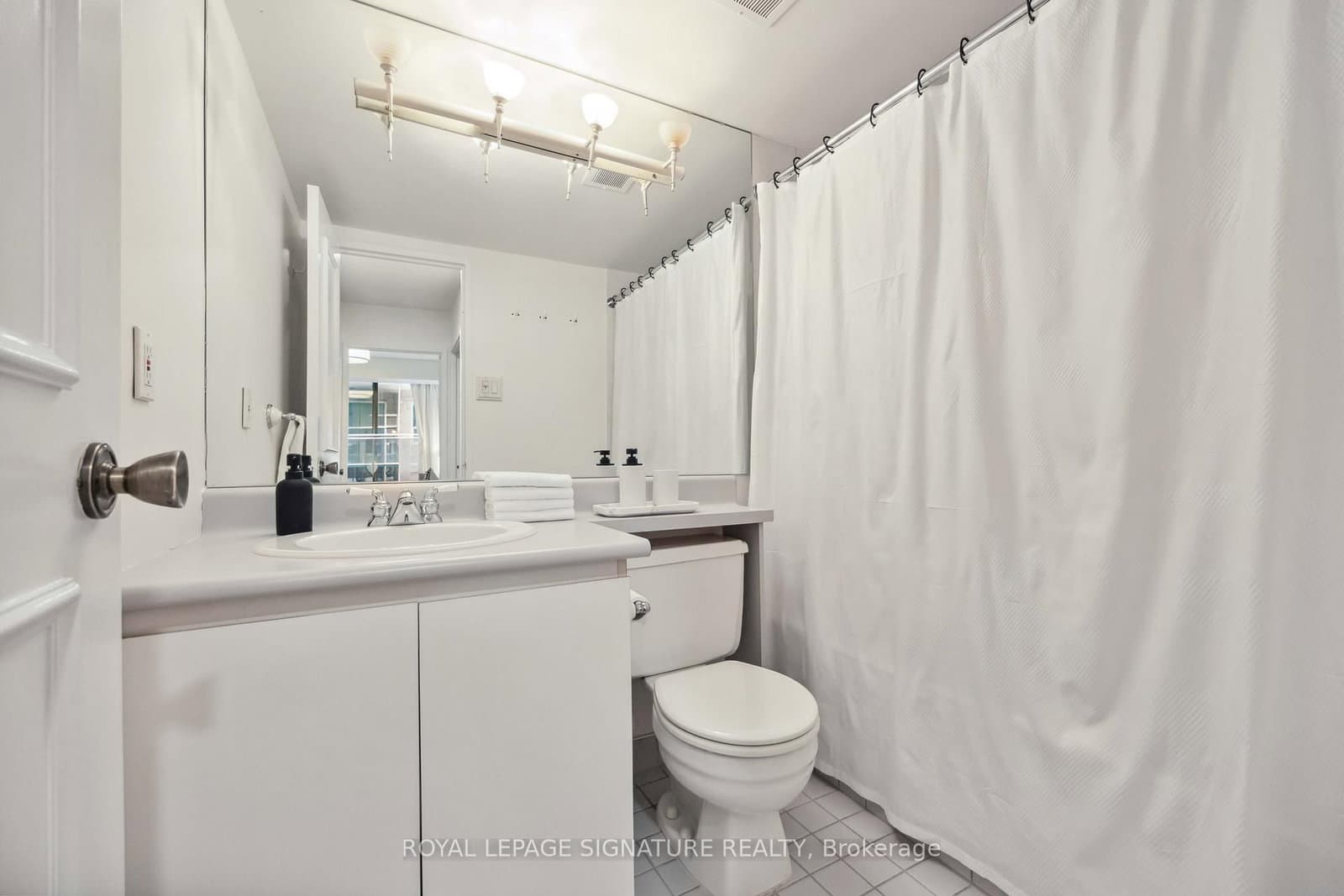 212 St. George Street, Unit 201 thumbnail 29