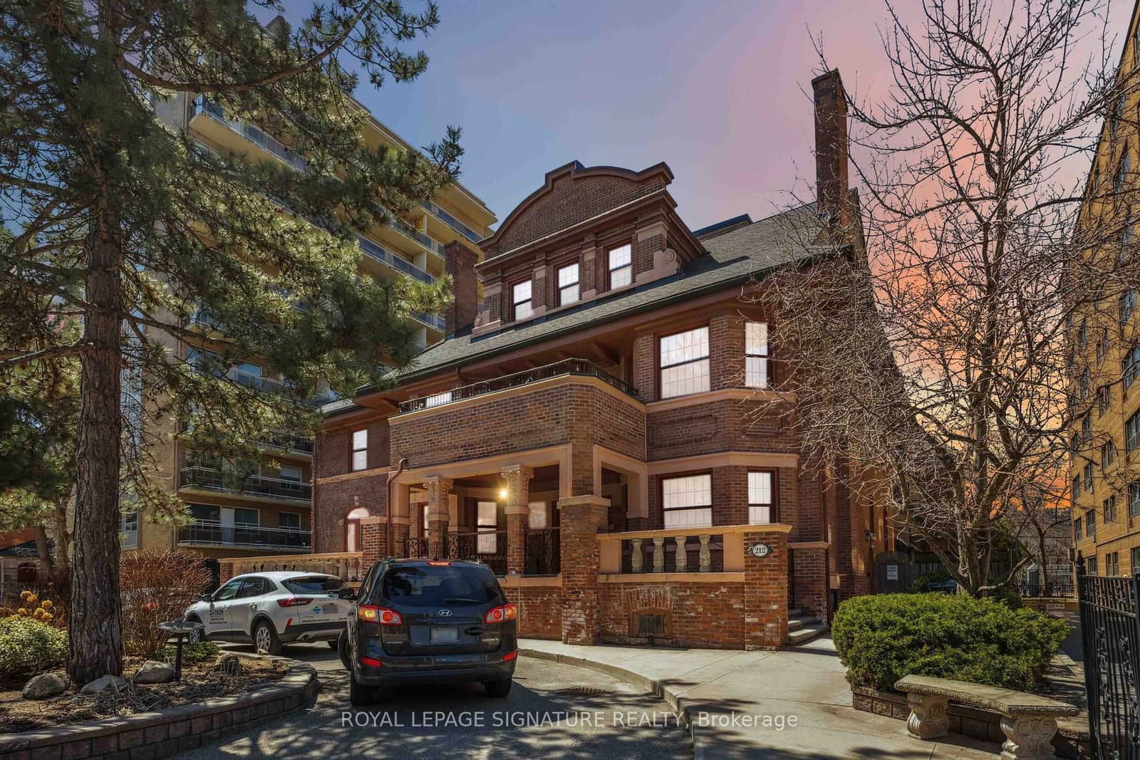 212 St. George Street, Unit 201 thumbnail 33