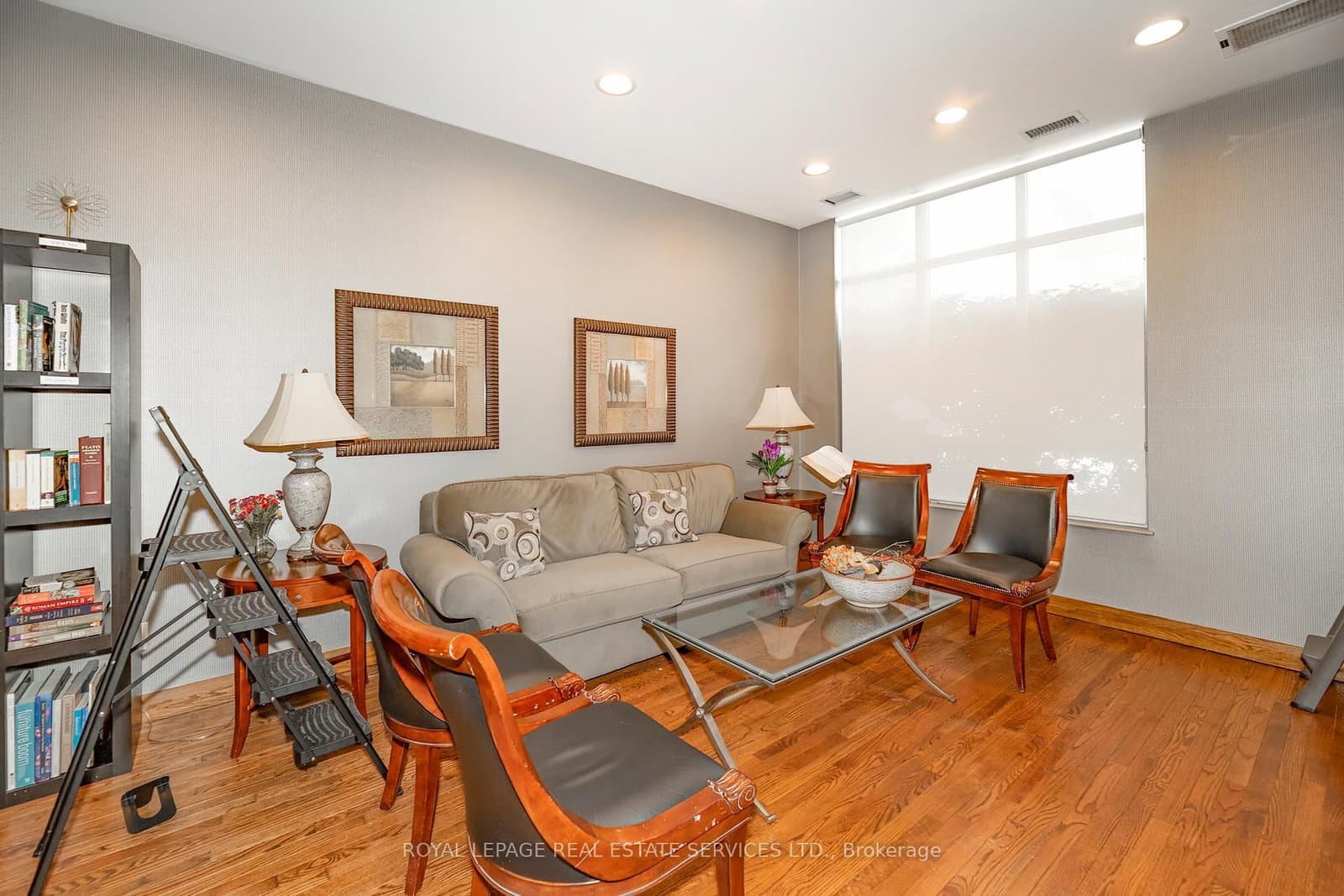 195 Merton Street, Unit 212 thumbnail 16