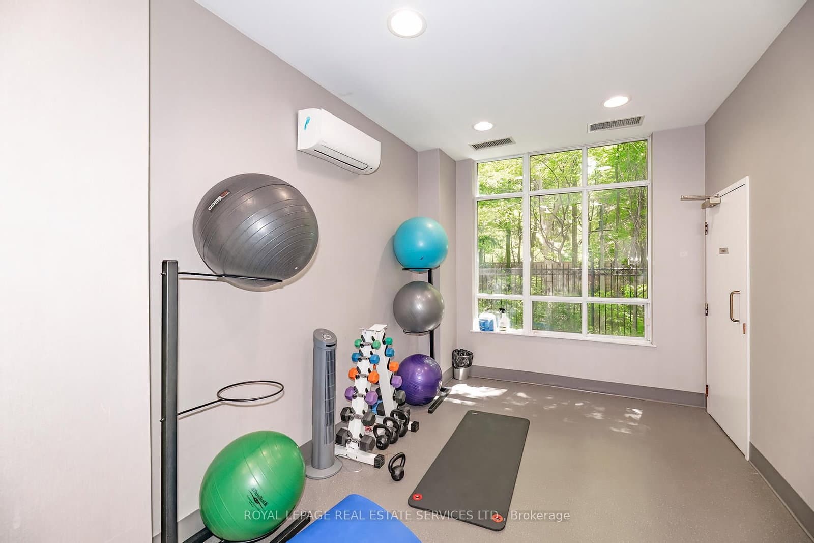 195 Merton Street, Unit 212 thumbnail 23