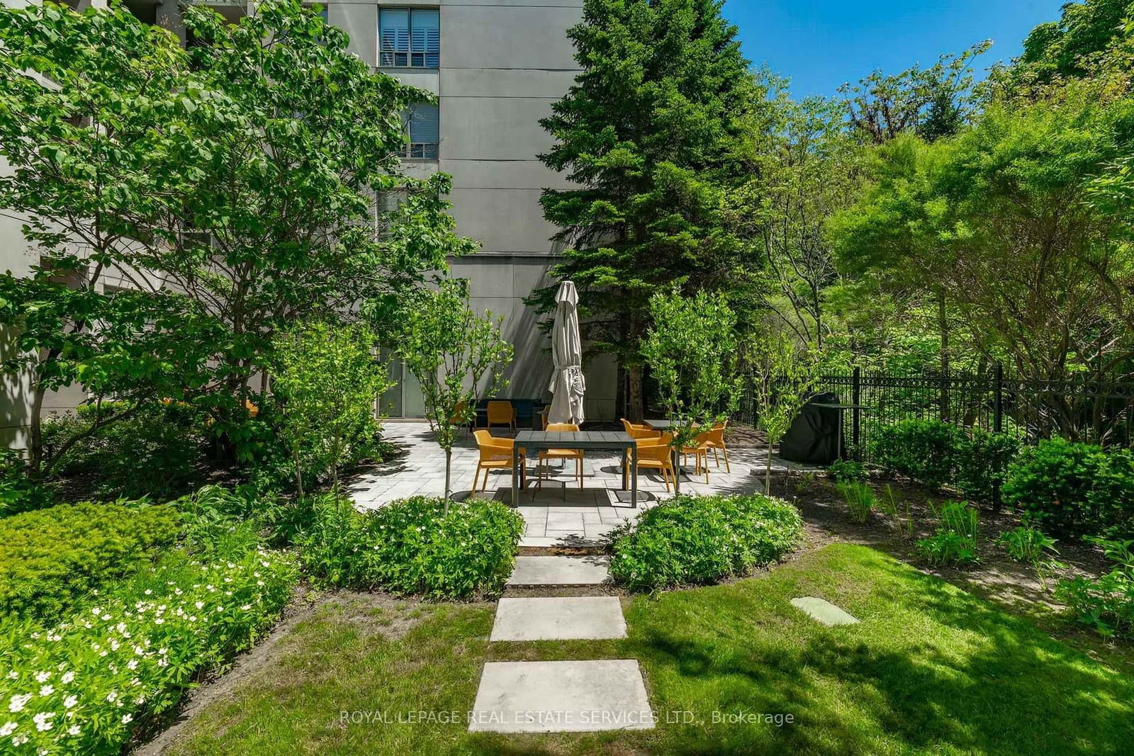 195 Merton Street, Unit 212 thumbnail 25