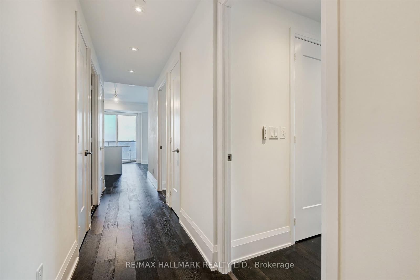 101 Erskine Avenue, Unit 2907 thumbnail 21