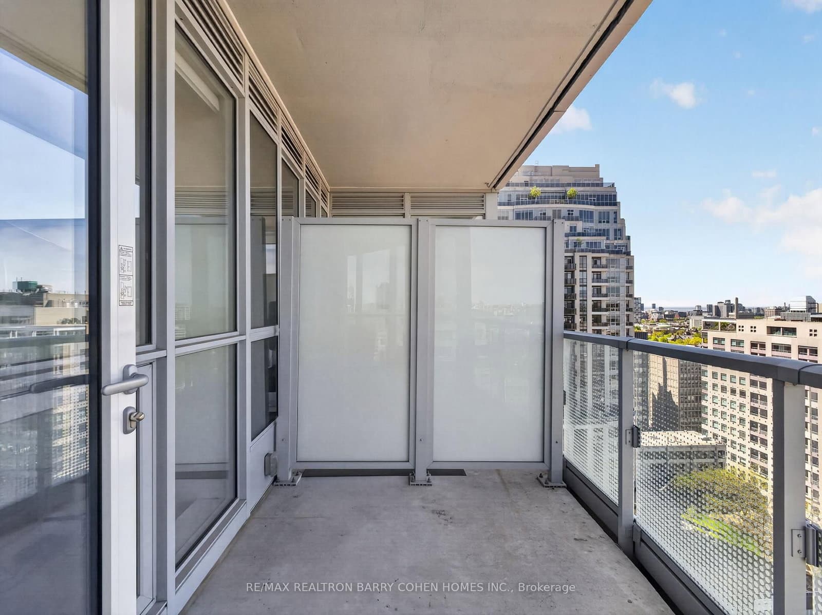 88 Cumberland Street, Unit 2104 thumbnail 15