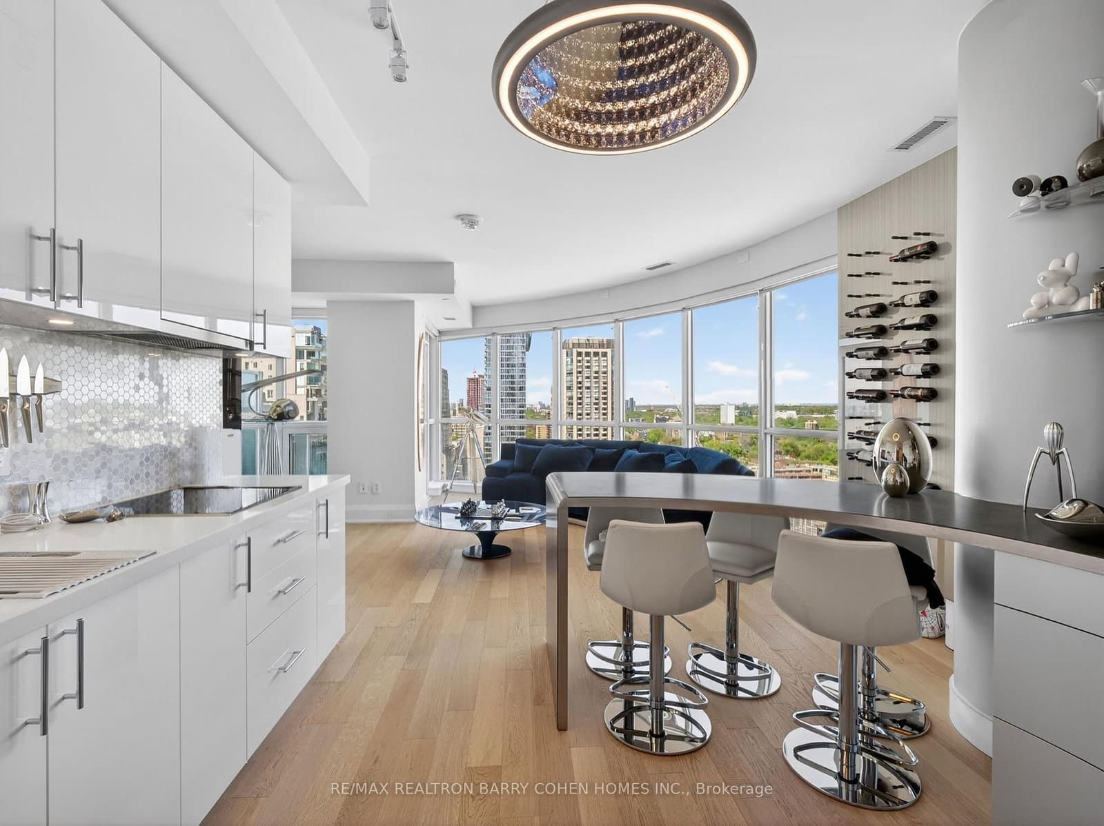 88 Cumberland Street, Unit 2104 thumbnail 4