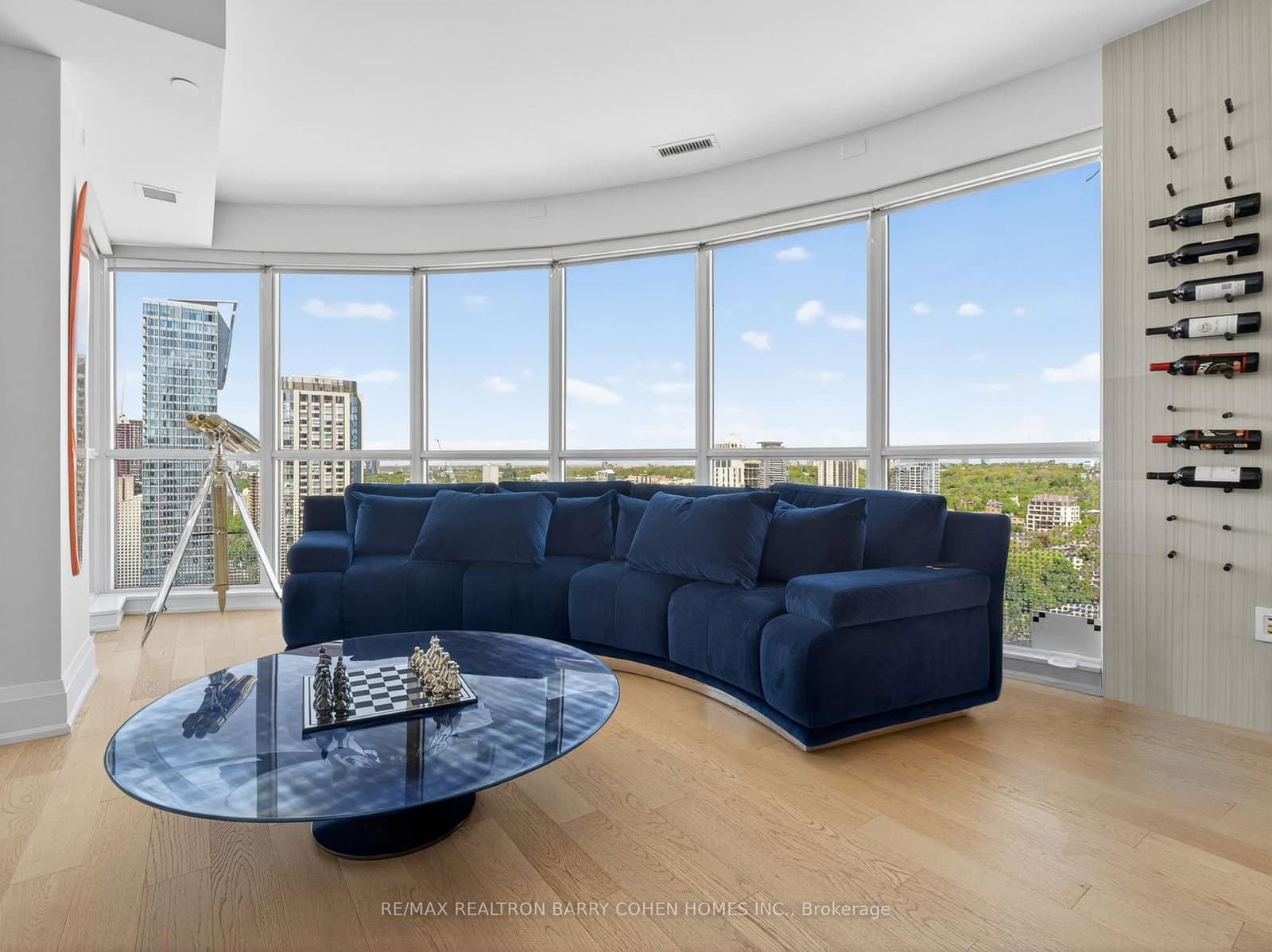 88 Cumberland Street, Unit 2104 thumbnail 8