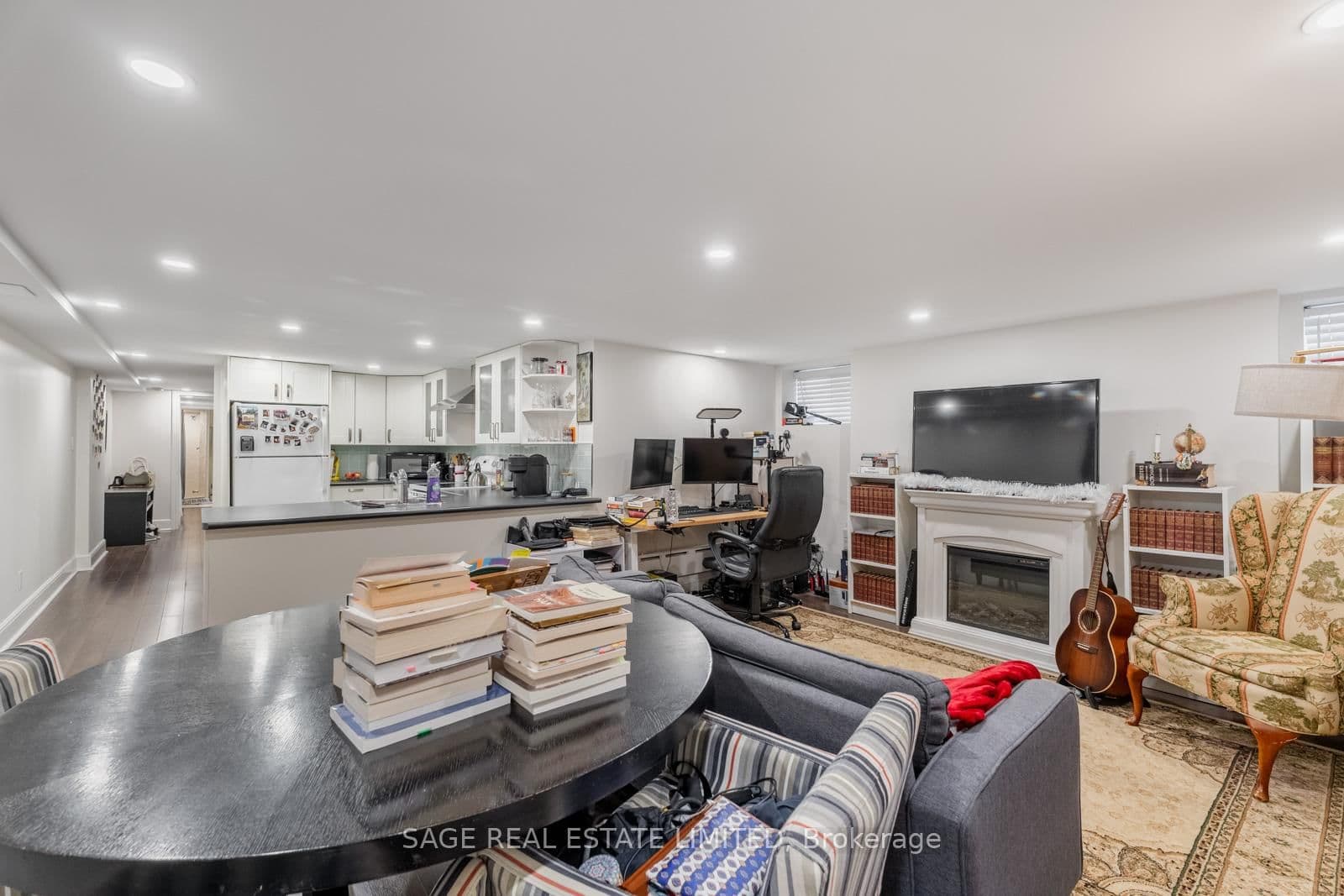 1208 Avenue Road thumbnail 33