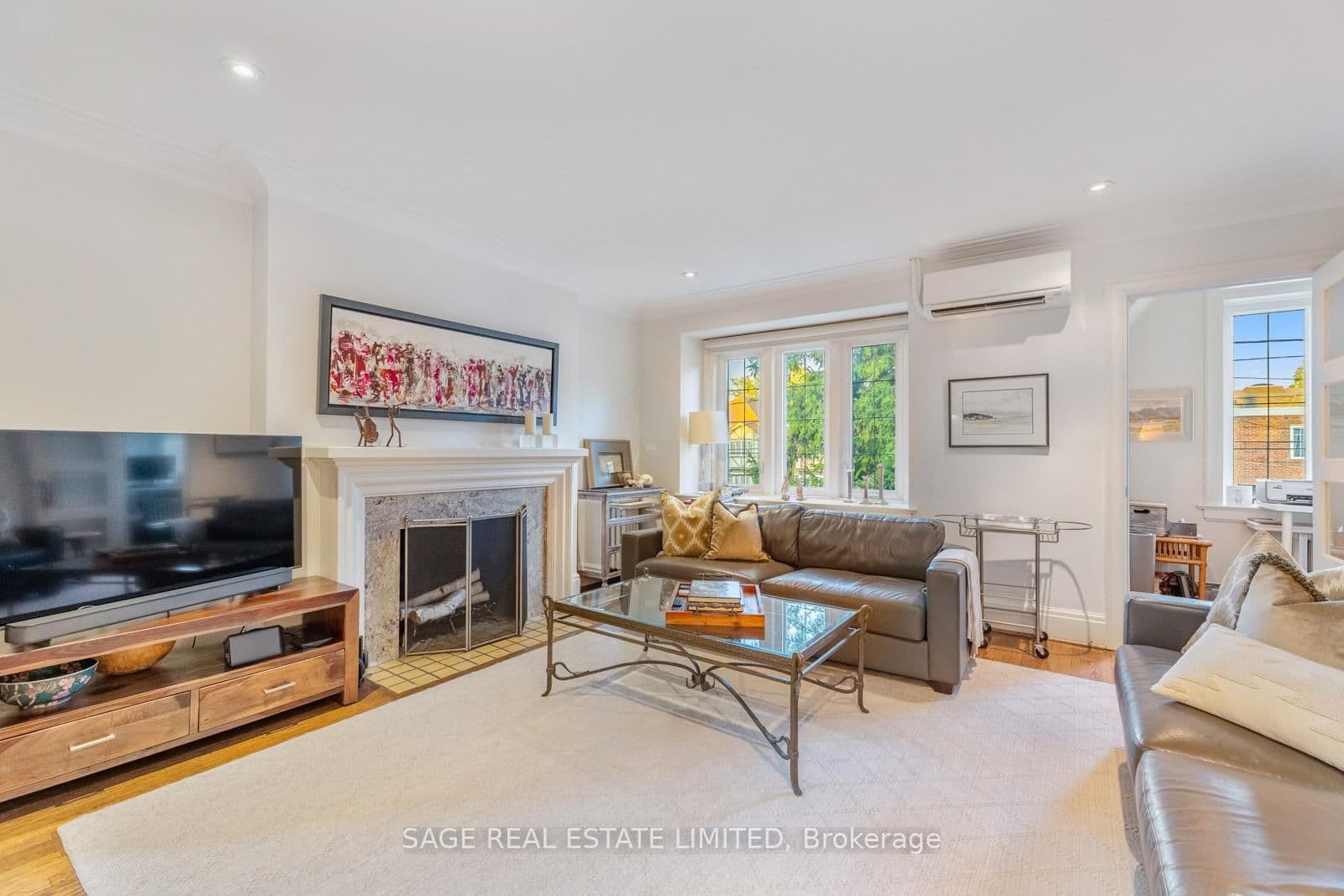 1208 Avenue Road thumbnail 4
