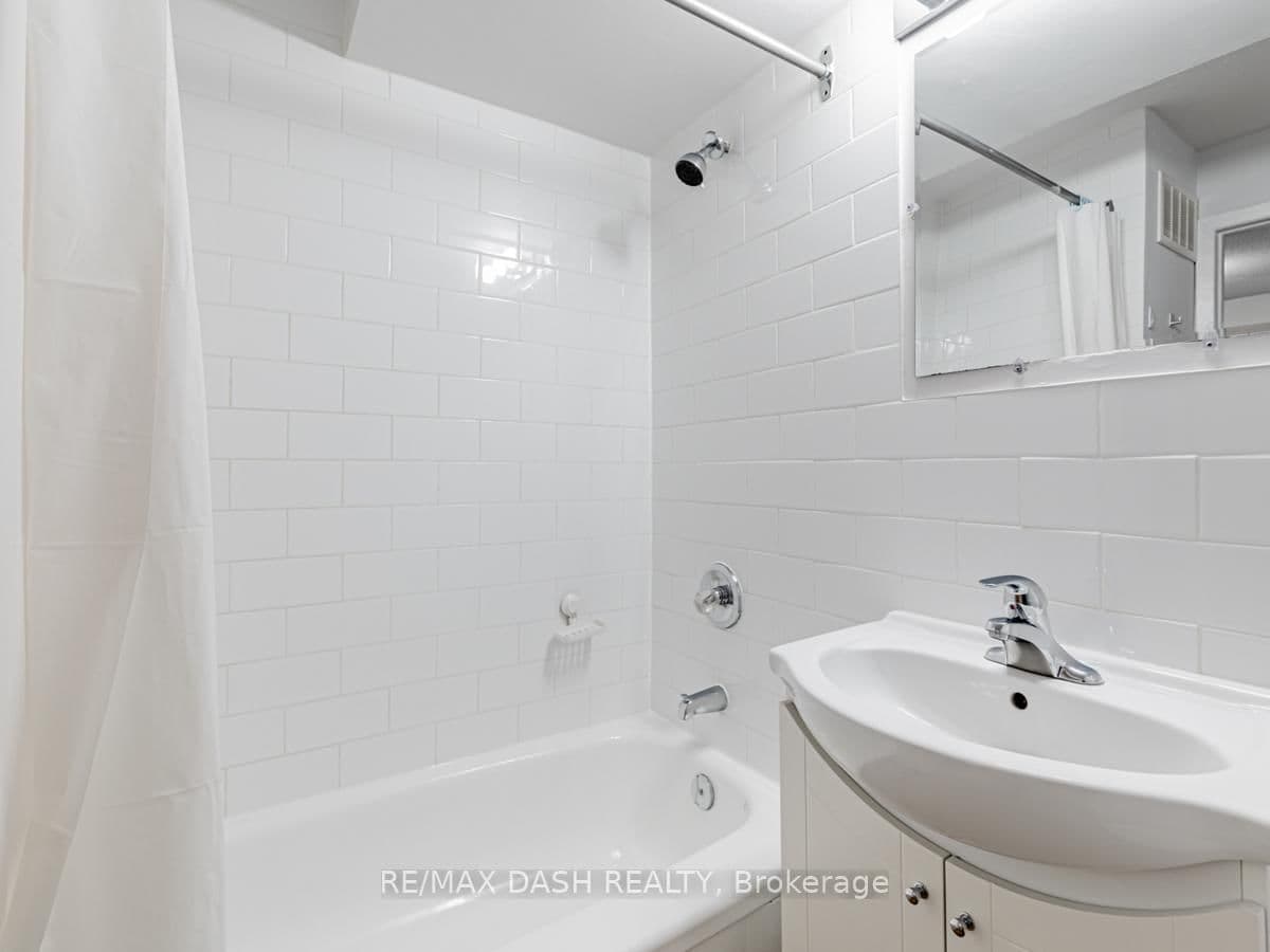 663 Huron Street, Unit B2 thumbnail 17