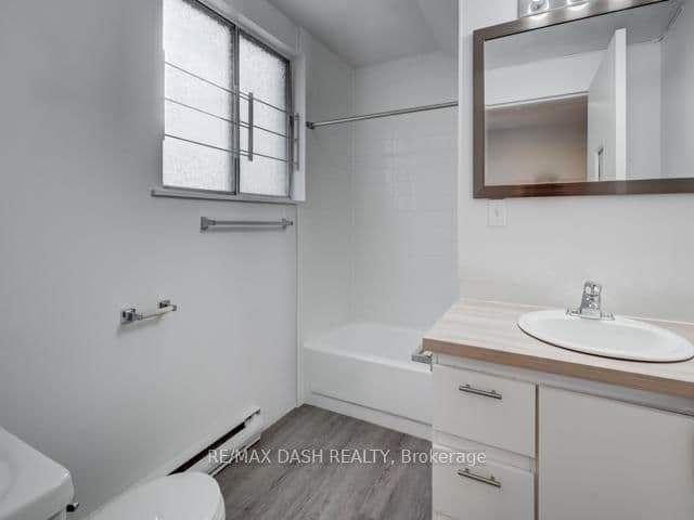 661 Huron Street, Unit 105 thumbnail 11