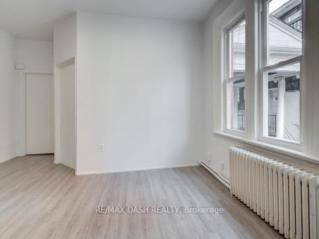 661 Huron Street, Unit 105 thumbnail 4